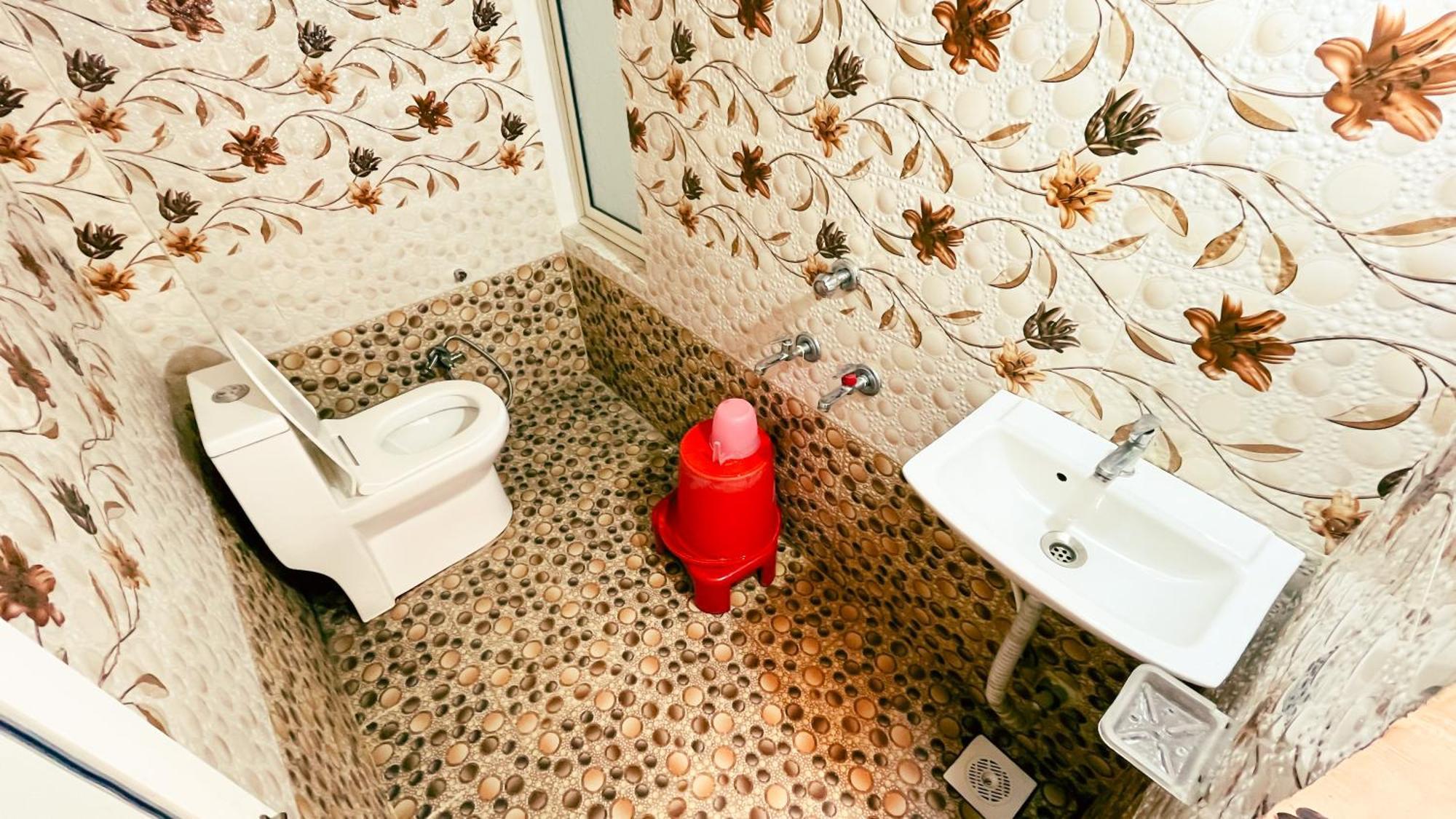 Hotel Rudraksh Udždžain Exteriér fotografie